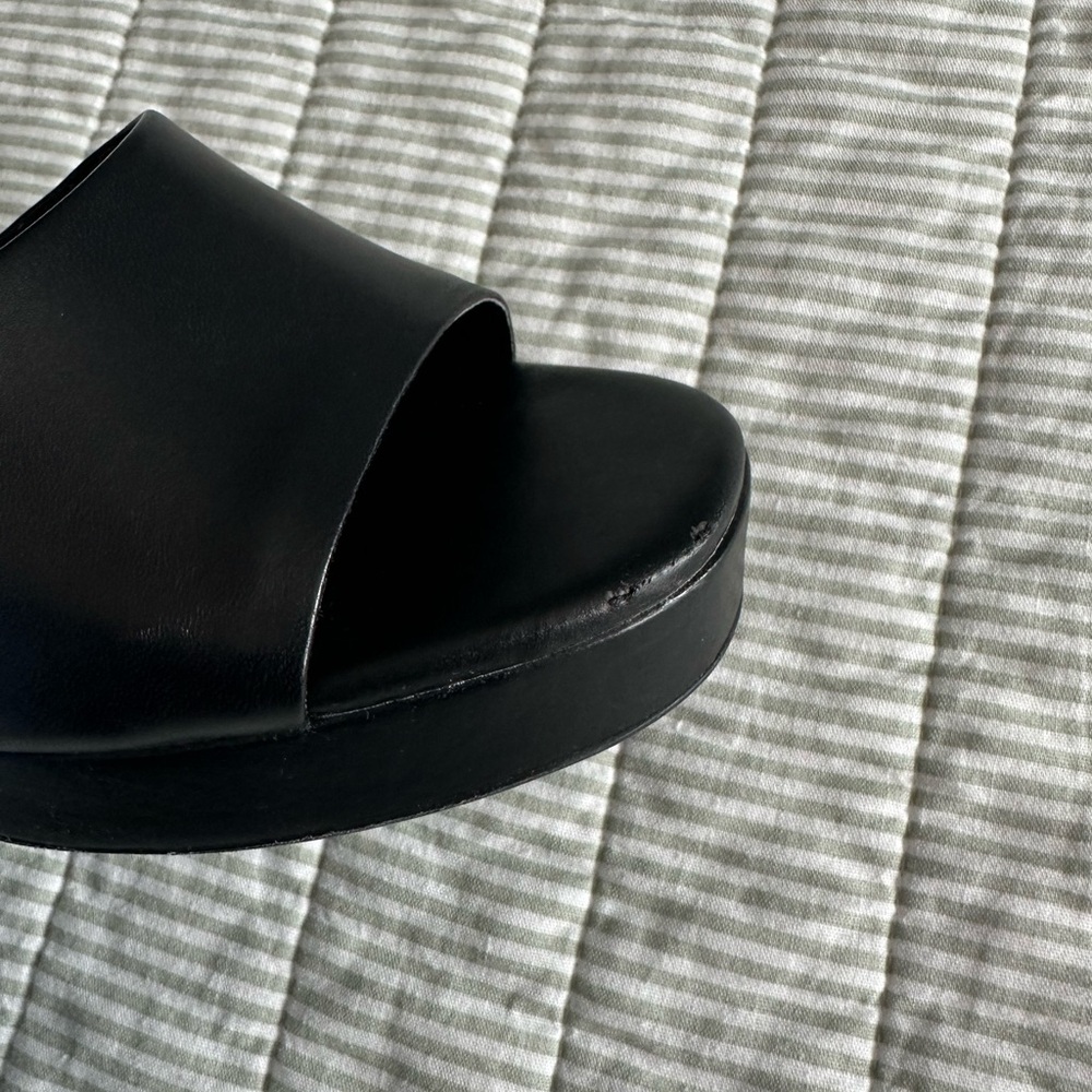 Gianni Bini Block Heels - Picture 4 of 4